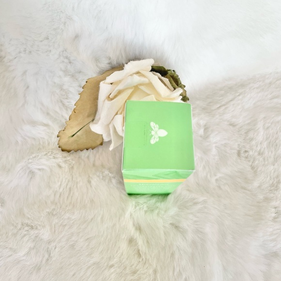 New with tags BURTS BEES CALMING SERUM with Aloe & Rice milk Sensitive Solutions - Picture 3 of 7